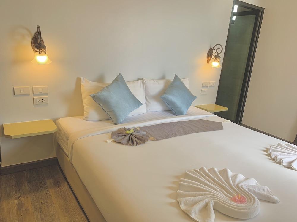 Behind The Scene Hotel Club @ Samui Praia Chaweng Exterior foto